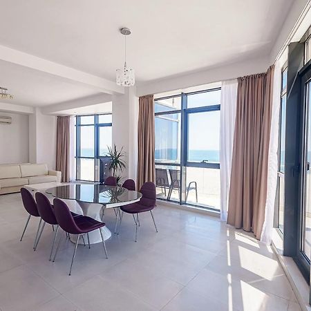 Riviera Residence Apartments Mamaia Bagian luar foto