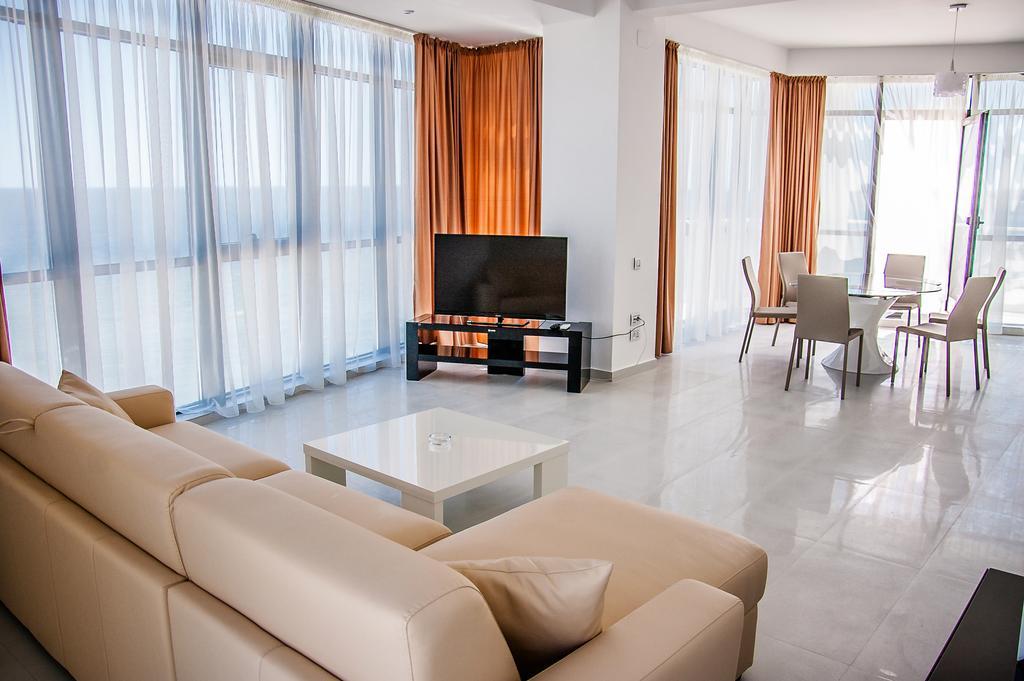 Riviera Residence Apartments Mamaia Ruang foto