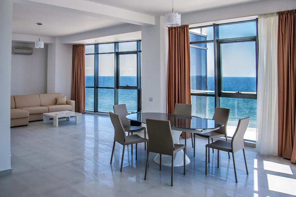 Riviera Residence Apartments Mamaia Ruang foto